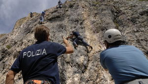 Ipotesi di avvio procedura “concorsuale” per l’assegnazione al C.A.A. di Moena operatori idonei ad acquisire la qualifica di istruttori di sci e di alpinismo Esito incontro