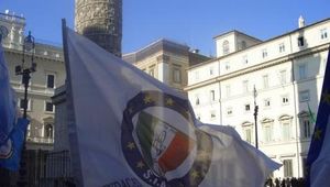 SULLE PENSIONI DEL COMPARTO SICUREZZA - DIFESA E SOCCORSO PUBBLICO, VOLTAFACCIA DEL GOVERNO - I POLIZIOTTI ANCORA IN PIAZZA