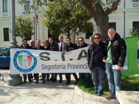 PENSIONI: Poliziotti in piazza per la tutela della specificità su pensioni e sicurezza