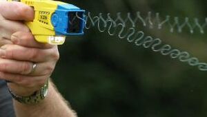 TASER- Pistola ad impulsi elettrici