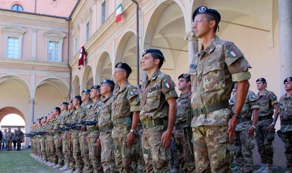 Firmati i decreti che individuano le associazioni sindacali del personale militare