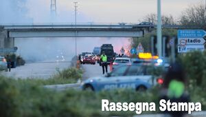 Lecce - Con l\'esplosivo al postamat «Colpa della carenza di agenti»