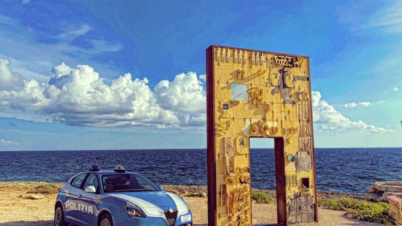 Istituzione del Commissariato distaccato di Lampedusa e Linosa (AG) e trasformazione del Commissariato distaccato di Brennero (BZ) in Ufficio di polizia di frontiera terrestre