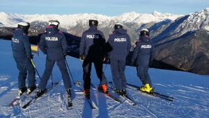 Operatore addetto al servizio di sicurezza e soccorso in montagna e di Sciatore