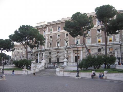 PENSIONI  e INDENNITA' PEREQUATIVA 2012 