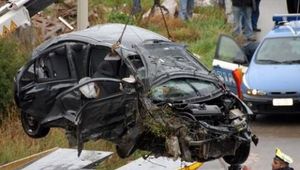 POLIZIA STRADALE stragi del sabato sera.