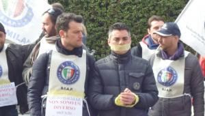 CREMA, manifestazione organizzata dal SIAP davanti alla sede del Commissariato di P.S.
