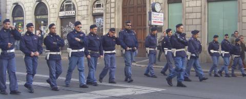 VESTIARIO: DISTRIBUZIONE NUOVE UNIFORMI OPERATIVE