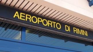Rimini- RINFORZI ESTIVI POLIZIA DI FRONTIERA &quot;AEROPORTO FELLINI&quot;.NUOVI AGGREGATI.