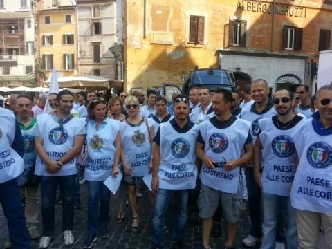 SIAP-ANFP IN PIAZZA A ROMA CONTRO  I TAGLI 