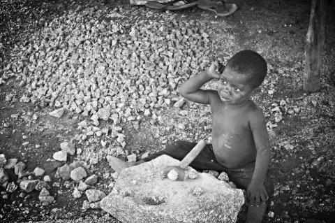 INIZIATIVE - LA PIU' GRANDE ORCHESTRA, DEDICATO AI BAMBINI MINATORI DEL BENIN