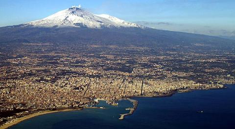 UN INTERVENTO INTERFORZE PER IL CENTRO DI CATANIA