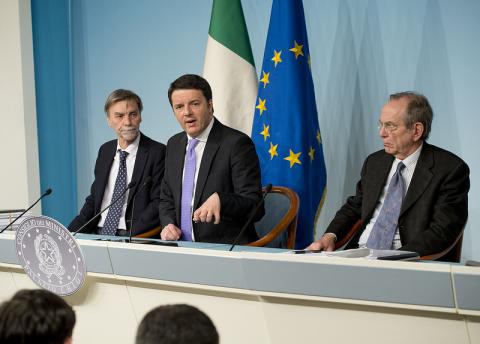 IL DEF 2014 RICONOSCE IL VALORE STRATEGICO DELLA SICUREZZA.