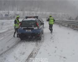 Vestiario Reparti della Polizia Stradale esposti al freddo