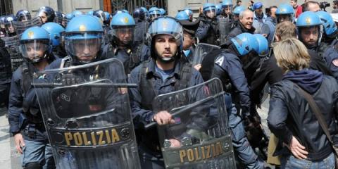 SCONTRI TORINO: ACCUSE FALSE A POLIZIOTTI, SI SONO SOLO DIFESI