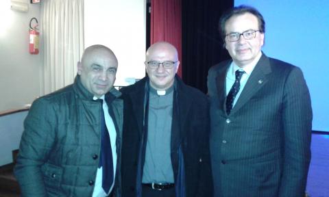 ISTITUZIONALE. Incontro con Don Carmine ARICE, Direttore dell\'Ufficio Nazionale per la pastorale della sanit&agrave;. Nella fotografia con il Cavaliere Uff.le Ezio Da Re e Don Carmine ARICE