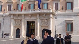 Decreto Legge 6 Dicembre 2011 n. 201 - Disposizioni urgenti per la crescita, l\'equit&agrave; e il consolidamento dei conti pubblici