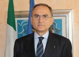 TRASFERIMENTO MIGRANTI A BORDO DI NATANTI CON ACCOMPAGNAMENTO DI FORZE DELL'ORDINE