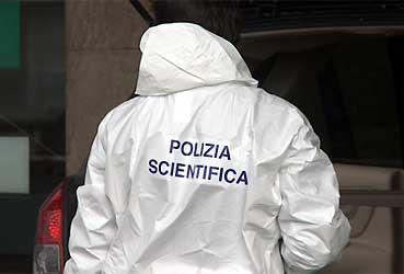 VESTIARIO POLIZIA SCIENTIFICA: VITTORIA DEL SIAP