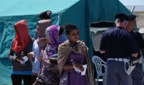 Migranti a Cagliari,la Polizia: "Siamo oberati, cos&igrave; non &egrave; possibile" Protesta il sindacato di Polizia: "Impossibile fronteggiare questi sbarchi con questi mezzi....... 