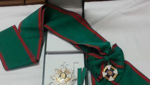 ONORIFICENZA DI UFFICIALE E CAVALIERE DELL\'ORDINE "AL MERITO DELLA REPUBBLICA ITALIANA"